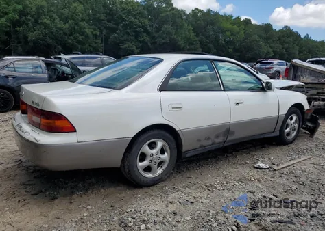 1997 Lexus Es 300 z USA, uszkodzony, nr VIN JT8BF22G0V0057561
